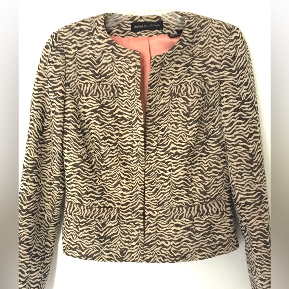 SALE! Dana Buchman jacket - Picture 7 of 9